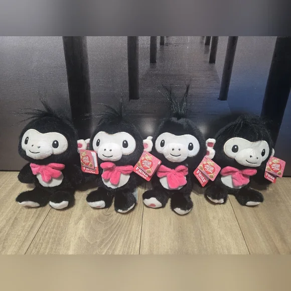 Fiesta Martin The Gorilla Adorable Black and Pink Plush Toy Set 4 - Picture 2 of 10